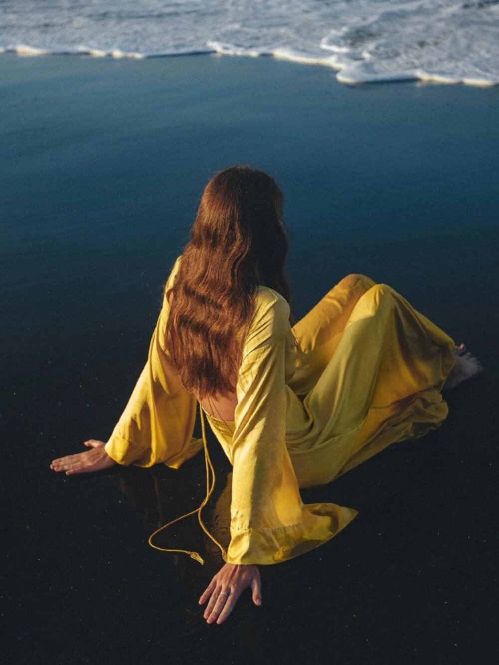 Weitese Gold Dress Floor Length Goddess Bell Sleeve Dress Deep V Neck - Picture 6 of 6